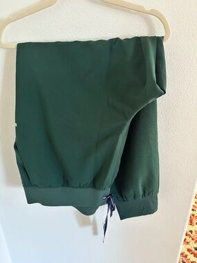Figs Zamora Racing Jogger